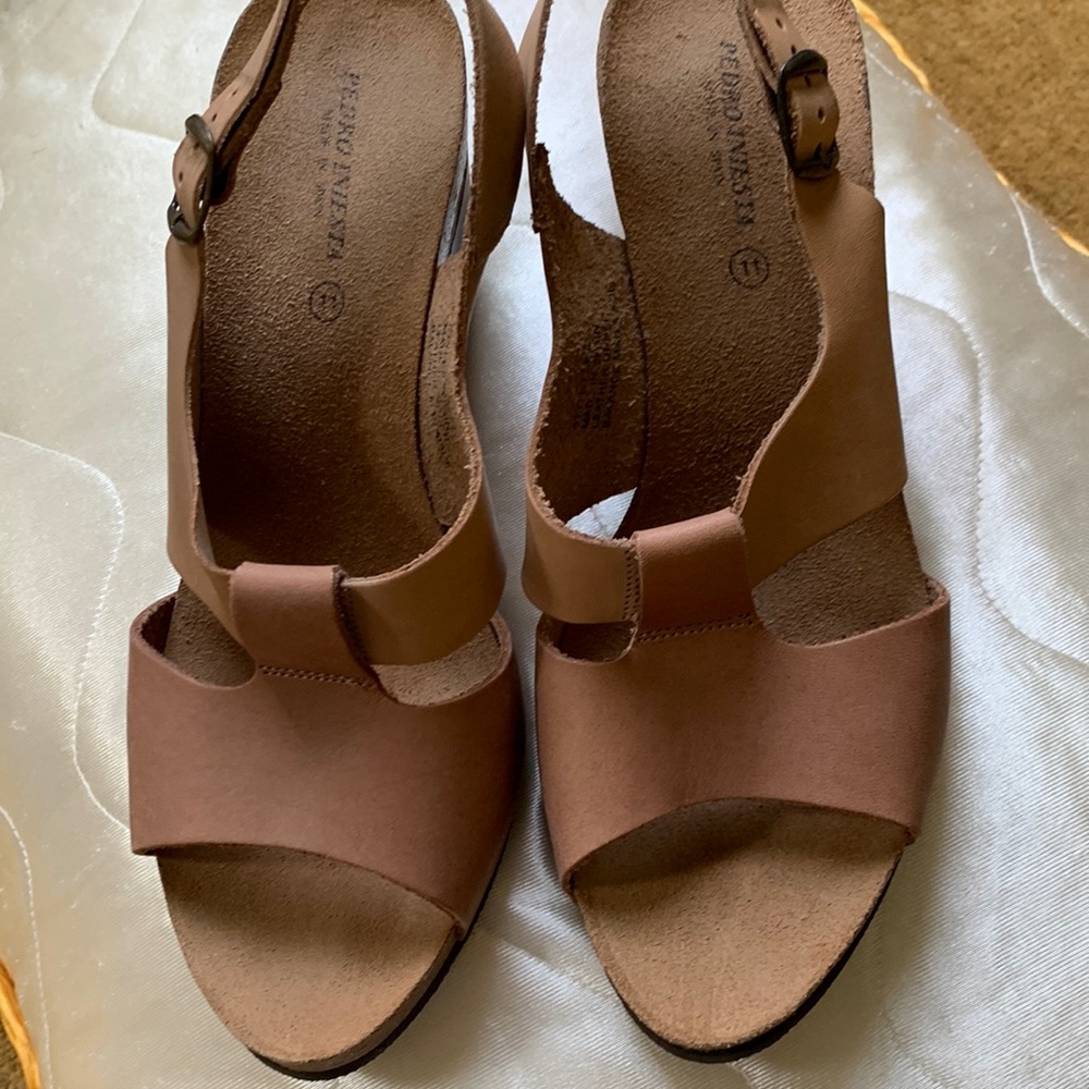 Pedro Iniesta size 11 sandals for women